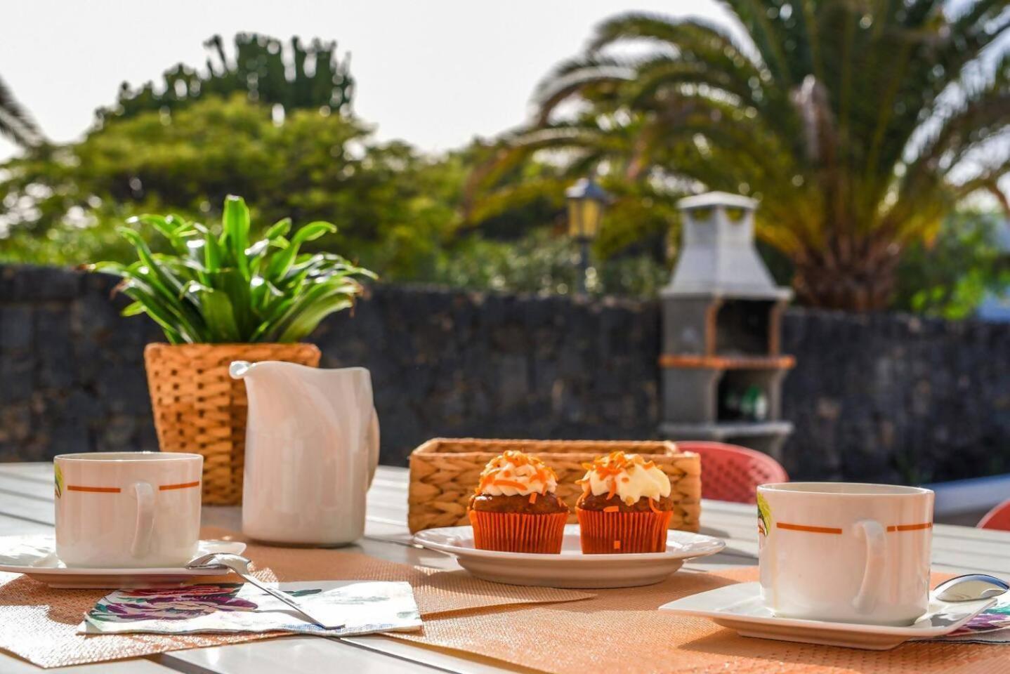 Agradable Y Familiar Con Piscina Casa Inima Villa ปลายาบลังกา ภายนอก รูปภาพ