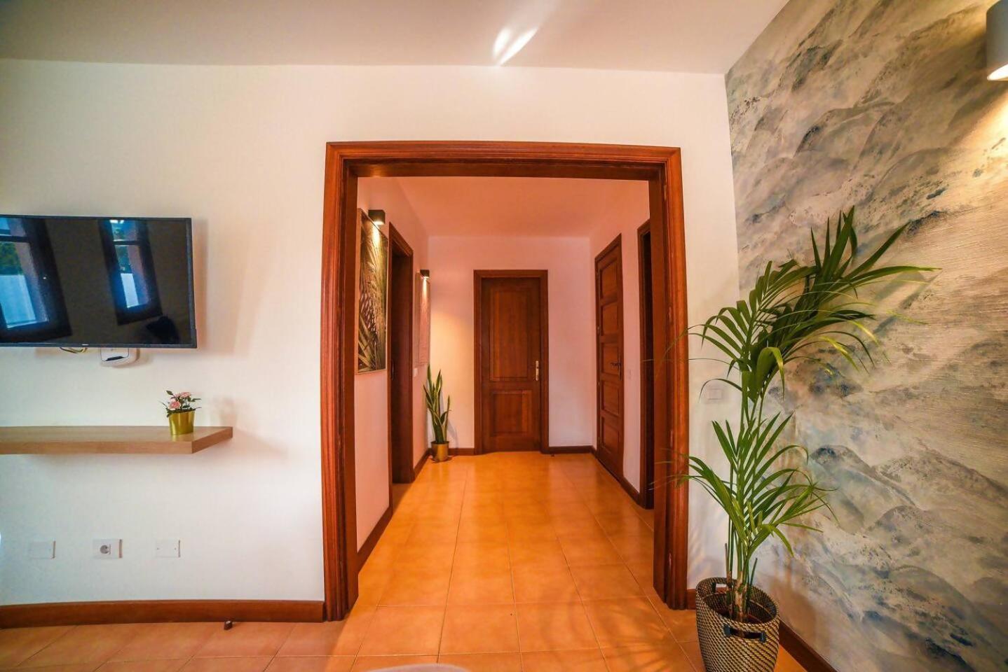 Agradable Y Familiar Con Piscina Casa Inima Villa ปลายาบลังกา ภายนอก รูปภาพ