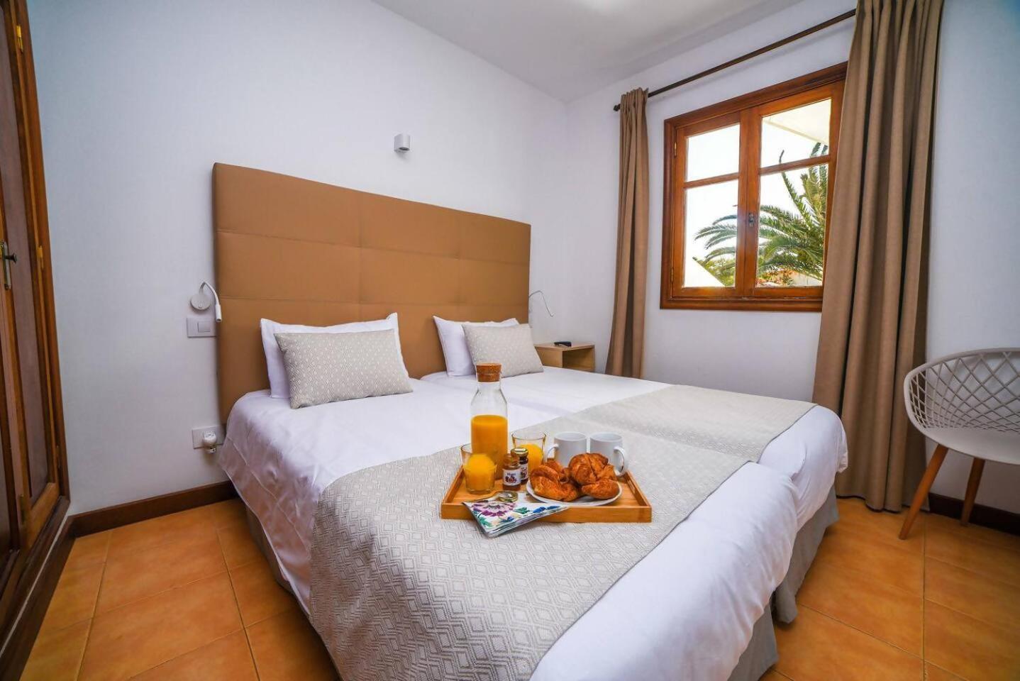 Agradable Y Familiar Con Piscina Casa Inima Villa ปลายาบลังกา ภายนอก รูปภาพ